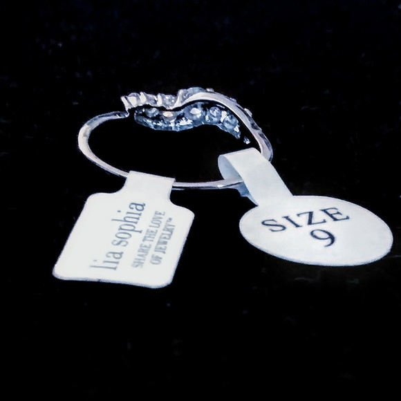 NWT Lia Sophia Ring - Picture 5 of 6